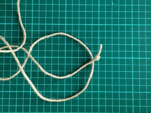 Knoten in Sisalband