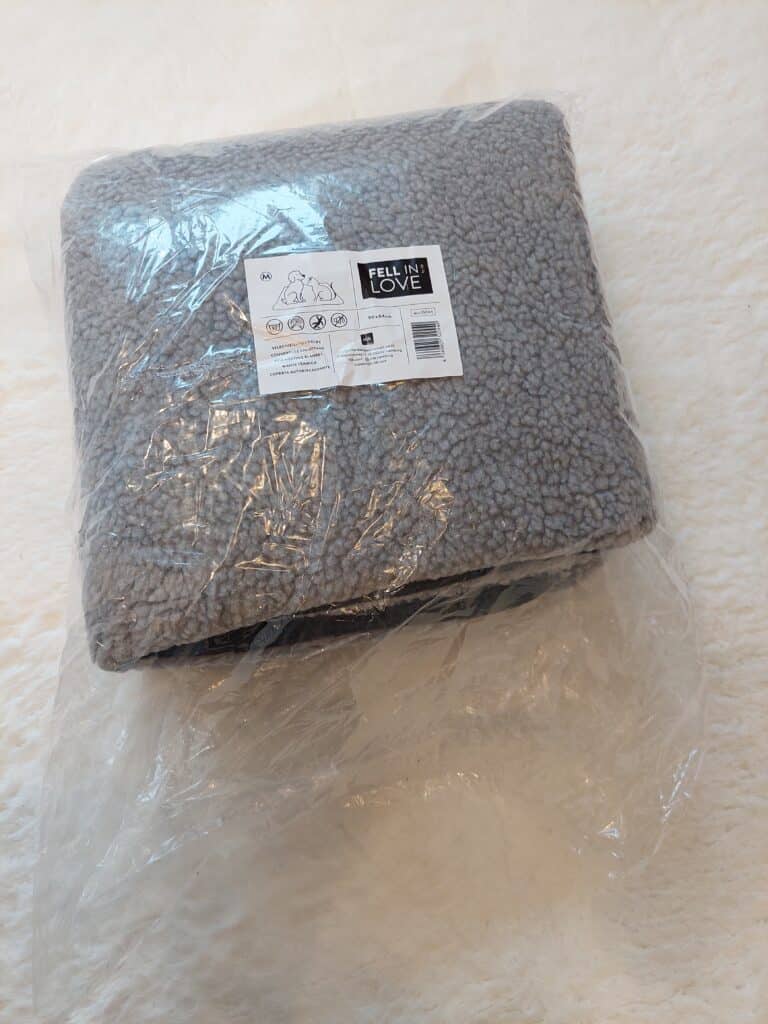 Die Wärmedecke von riijk kam kompakt verpackt bei uns an.